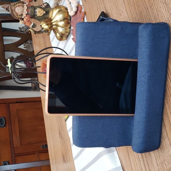 Tablet/ book stand. - Picture 7 of 10